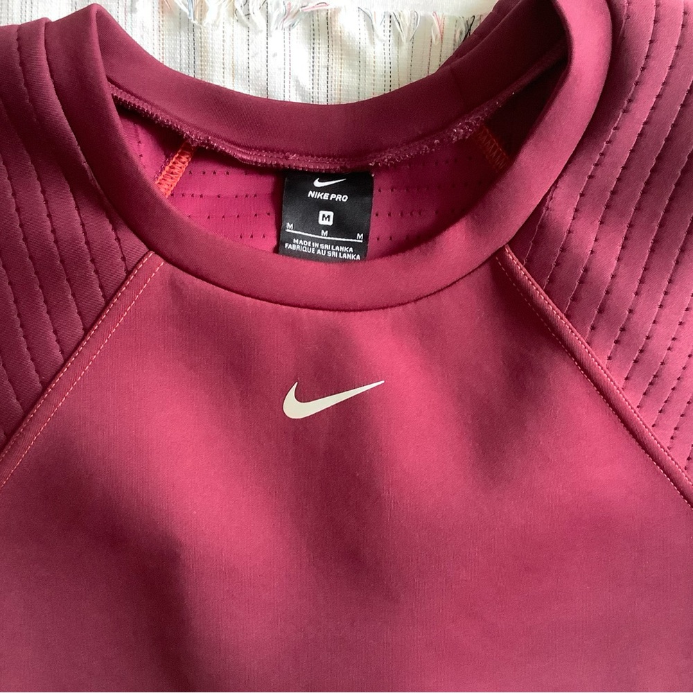 Nike pro pullover